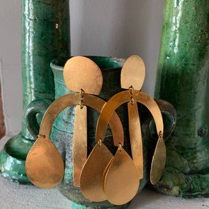 Annie Costello Brown - Arc Drops Gold